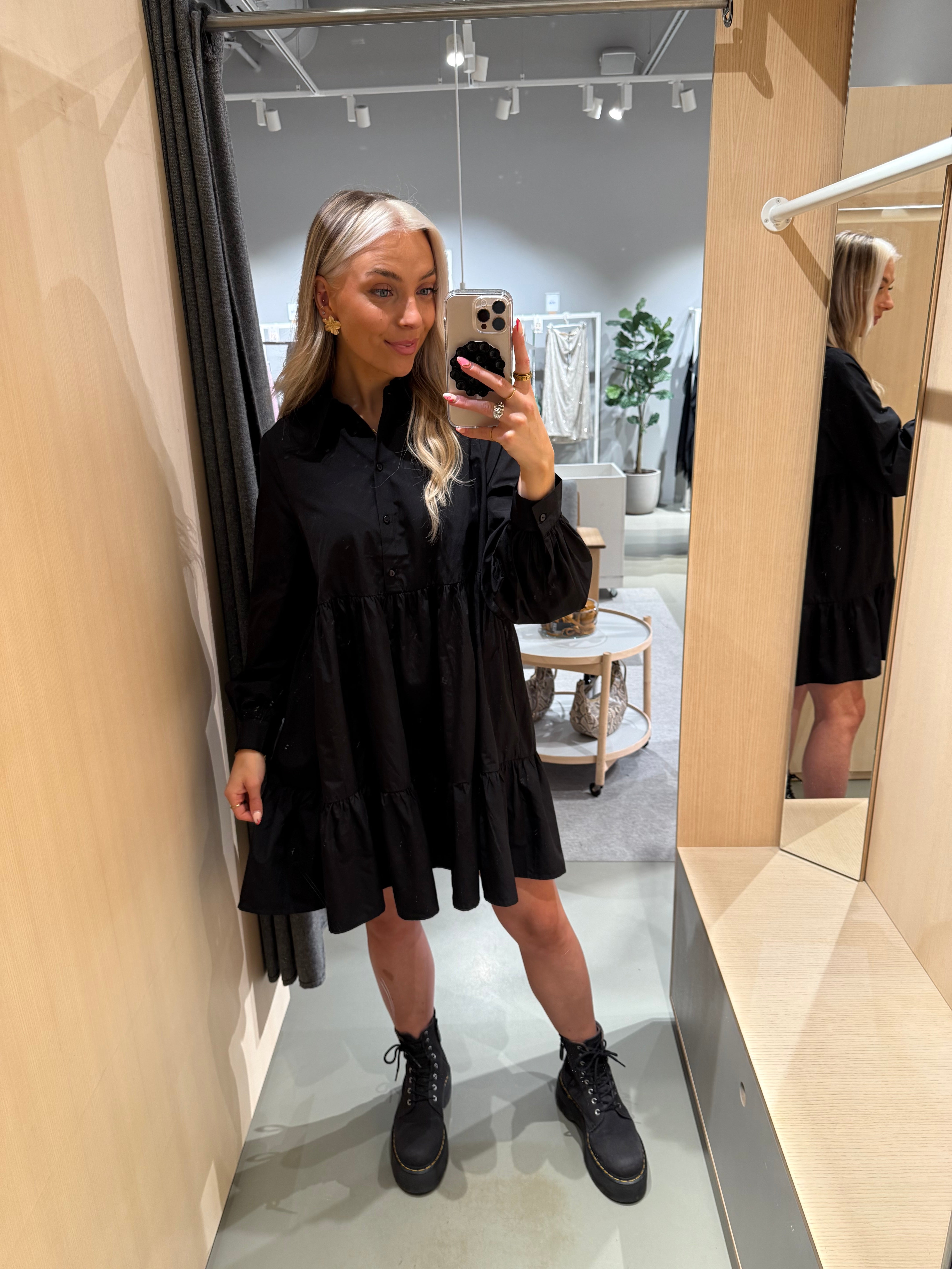 VIMINNA Short Dress - Black